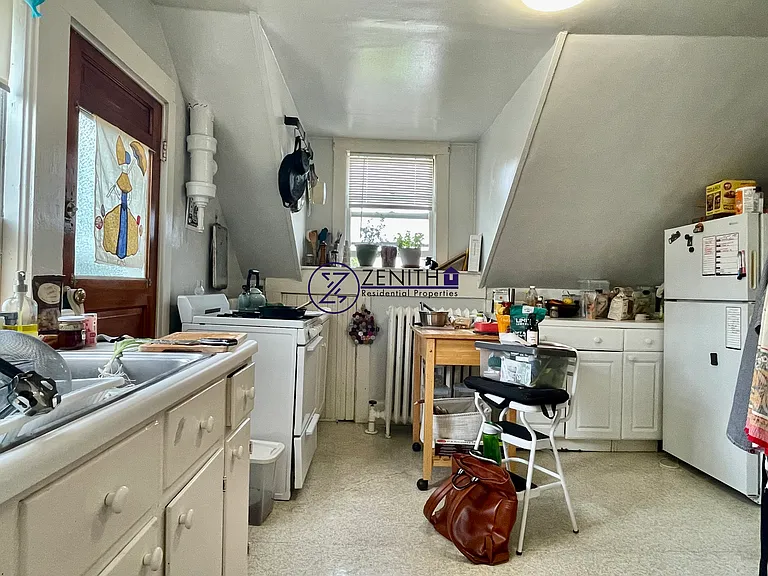 68 Maple St #3 — Photo 2