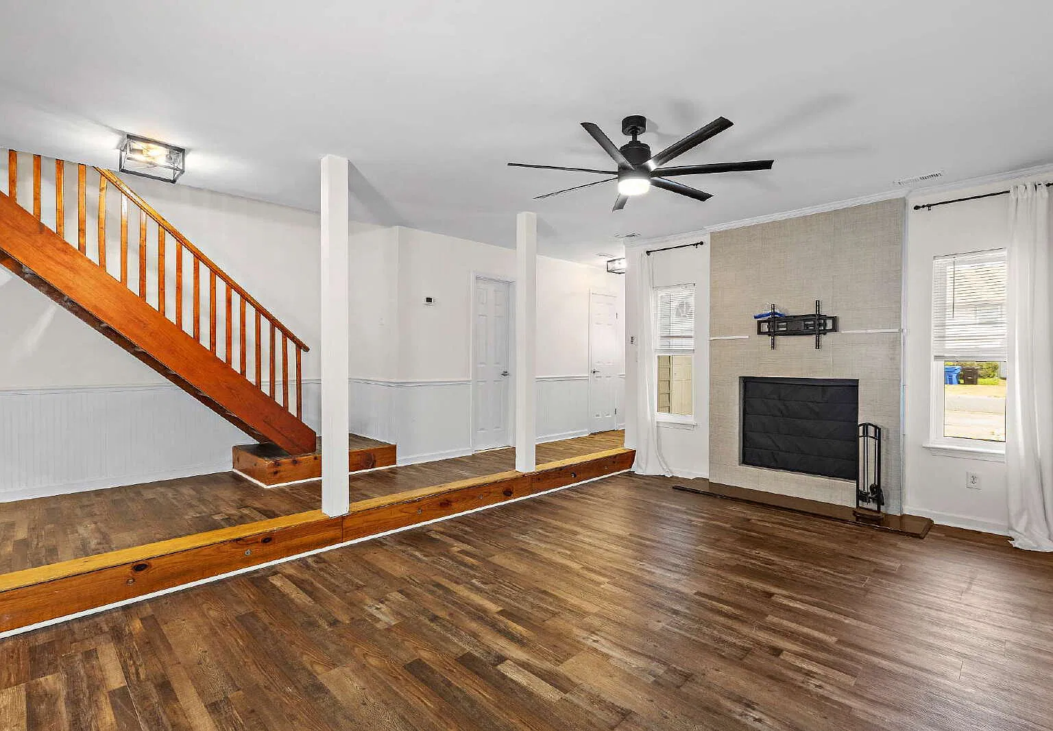 3 bed, 2.5 bath, 1600 sqft, $2,500 — Photo 3