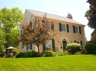321 S Hartwell Ave, Waukesha, WI 53186