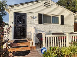 4914 Emo St, Capitol Heights, MD 20743