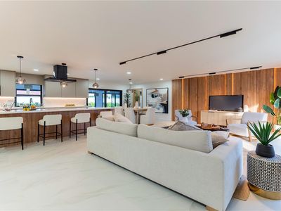 2415 NE 35th Dr, Fort Lauderdale, FL, 33308