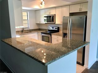 100 Valley Stream Dr APT 304, Naples, FL 34113