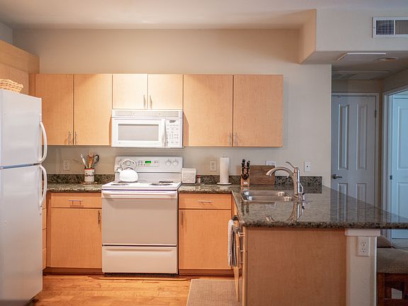 4th image of 1501 Front St Unit 434