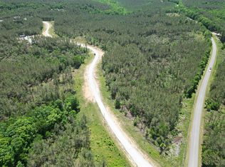 140 Pinewood Dr, Hohenwald, TN 38462