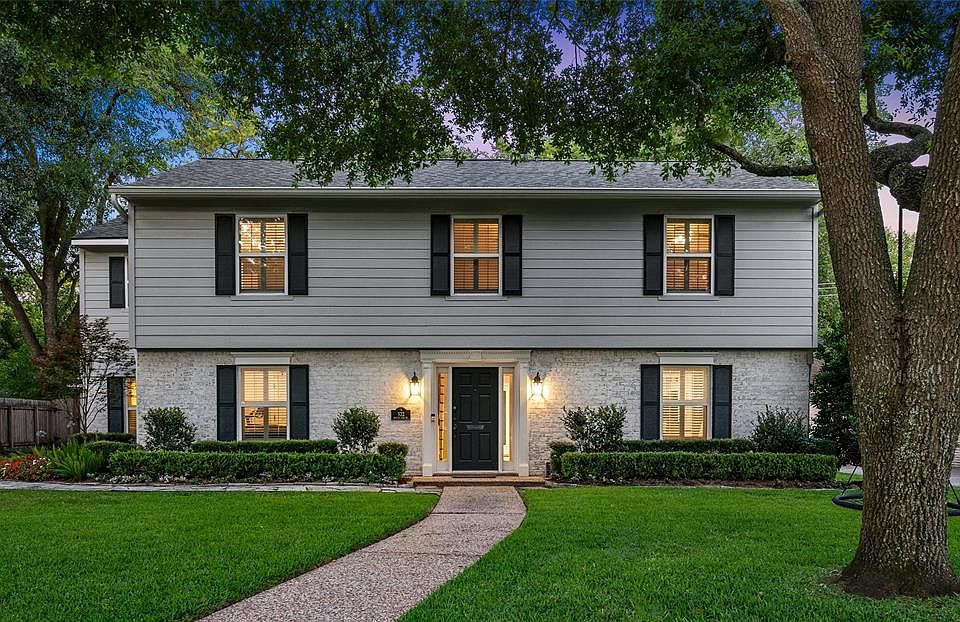 1st image of 522 Winter Oaks Dr
