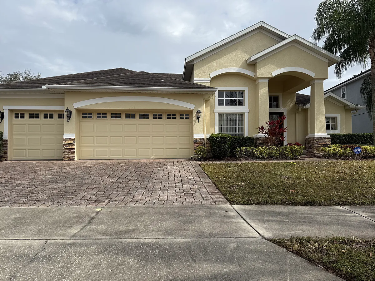 Photo 1 of 10 - 7443 Chelsea Harbour Dr - Orlando, FL Primary Photo - 7443 Chelsea Harbour Dr