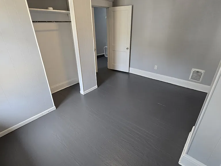 425 Monroe St #4 — Photo 10