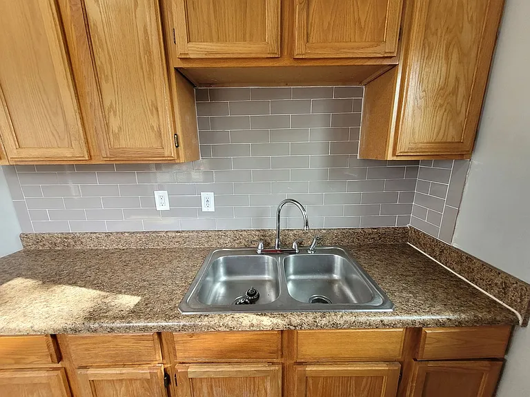 1900 Lansing Ave #B — Photo 15