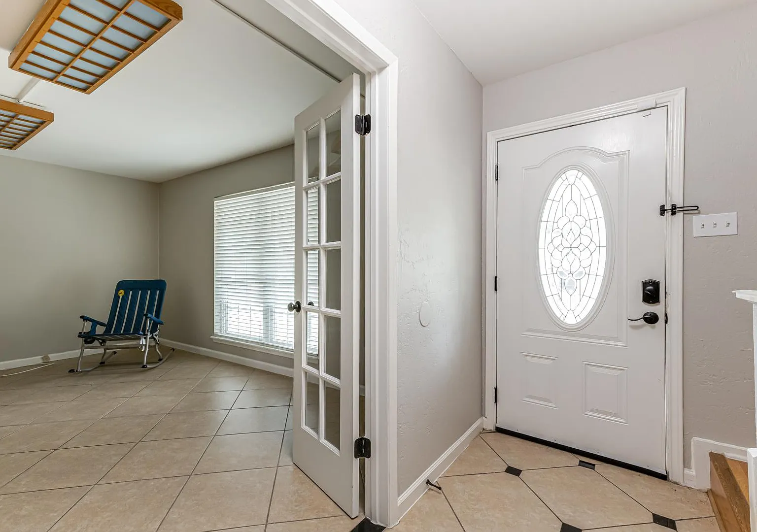 4 bed, 1720 sqft, $2,250 — Photo 4