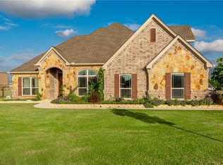 147 Cornerstone Ln, Springtown, TX 76082