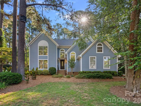 121 Lake Pine Rd, Mooresville, NC 28117