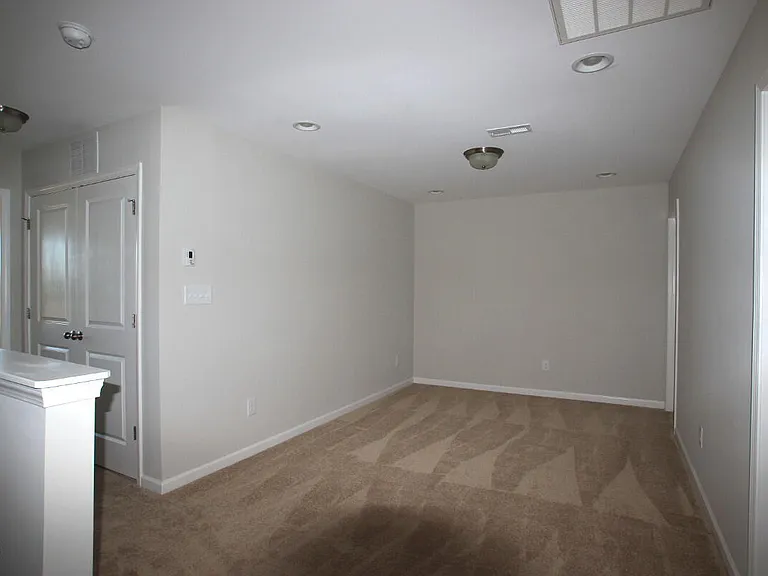 395 Shakespeare Dr — Photo 10