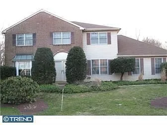 120 Roy Ln photo 1