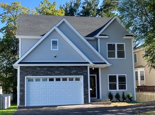 162 Strawberry Hill Ave, Norwalk, CT 06851