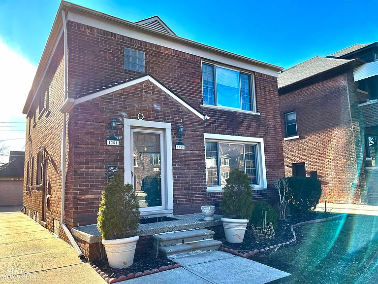 1351 Somerset Ave — Photo 25