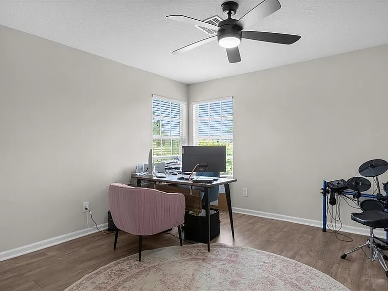 10175 Cove Lake Dr — Photo 36