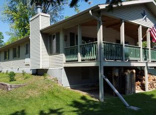 110 Wolf River Dr, Fremont, WI 54940