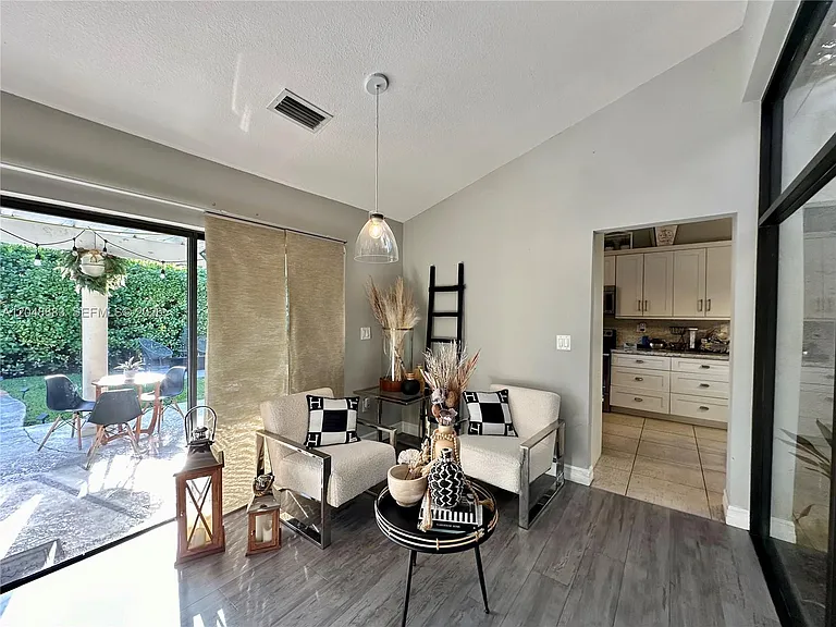 9013 SW 102nd Pl — Photo 8