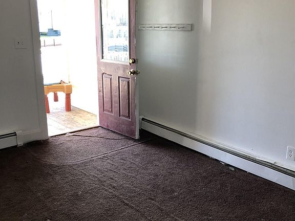 5th image of 407 Oak St #409