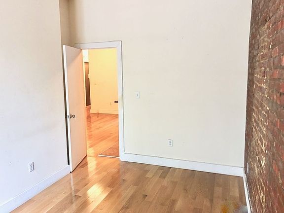 5th image of 285 Eastern Pkwy APT 11