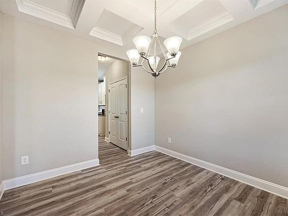 5th image of 5252 Salem Woods Dr