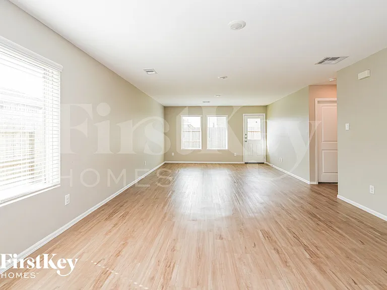 4122 Saw Mill Peak Ln — Photo 6