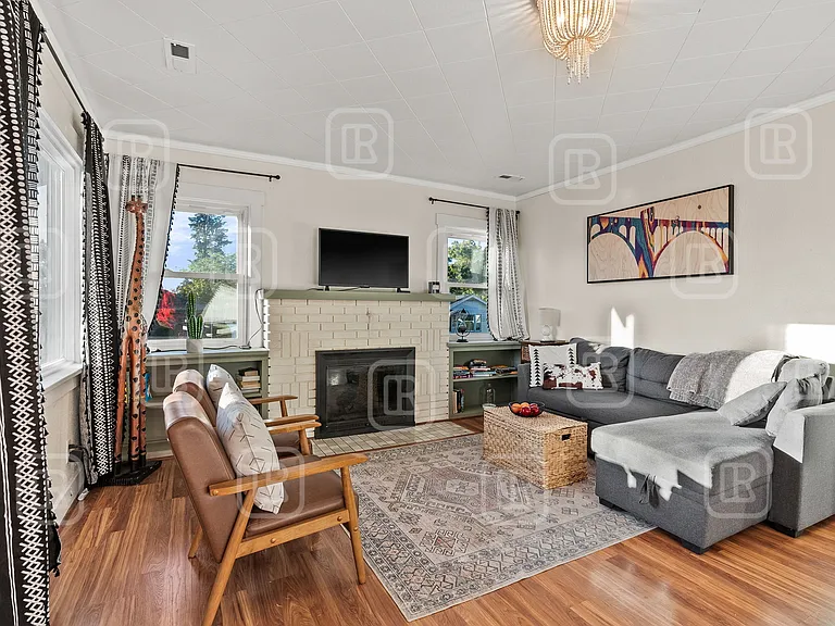 3903 N Jefferson St — Photo 15