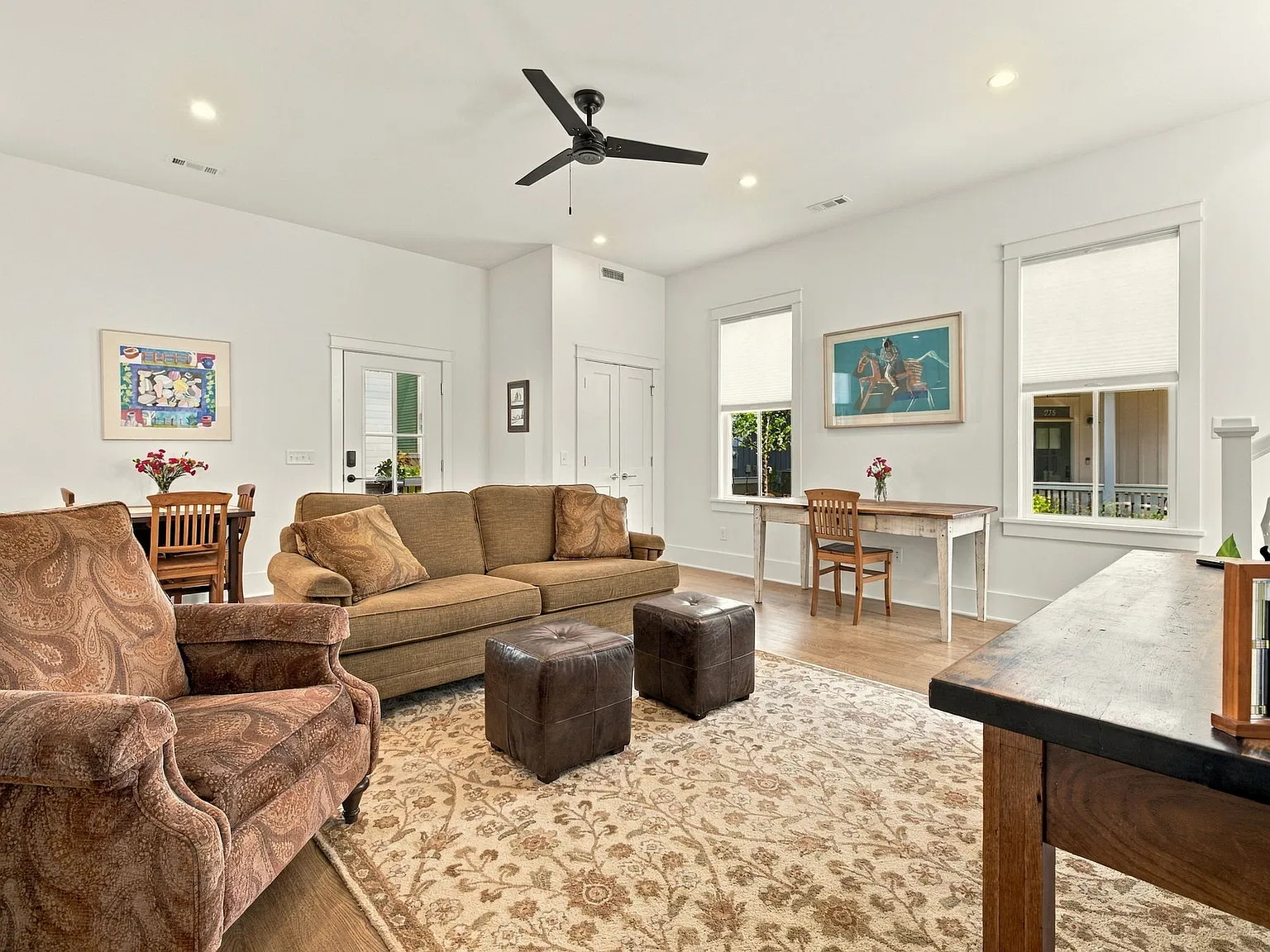 2 bed, 1296 sqft, $2,800 — Photo 2