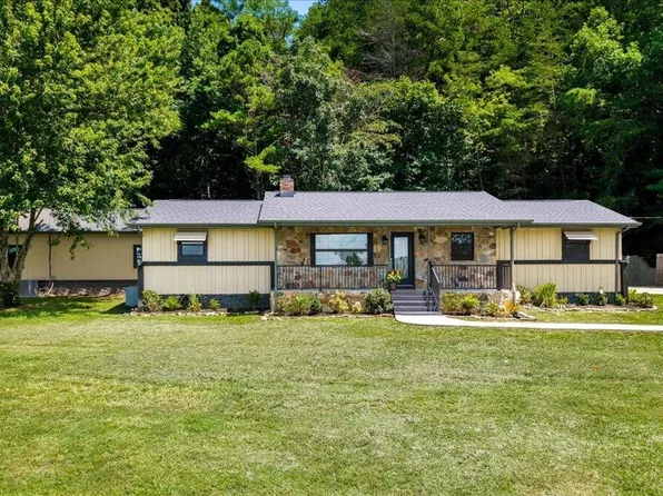 9815 E Brainerd Rd, Ooltewah, TN 37363