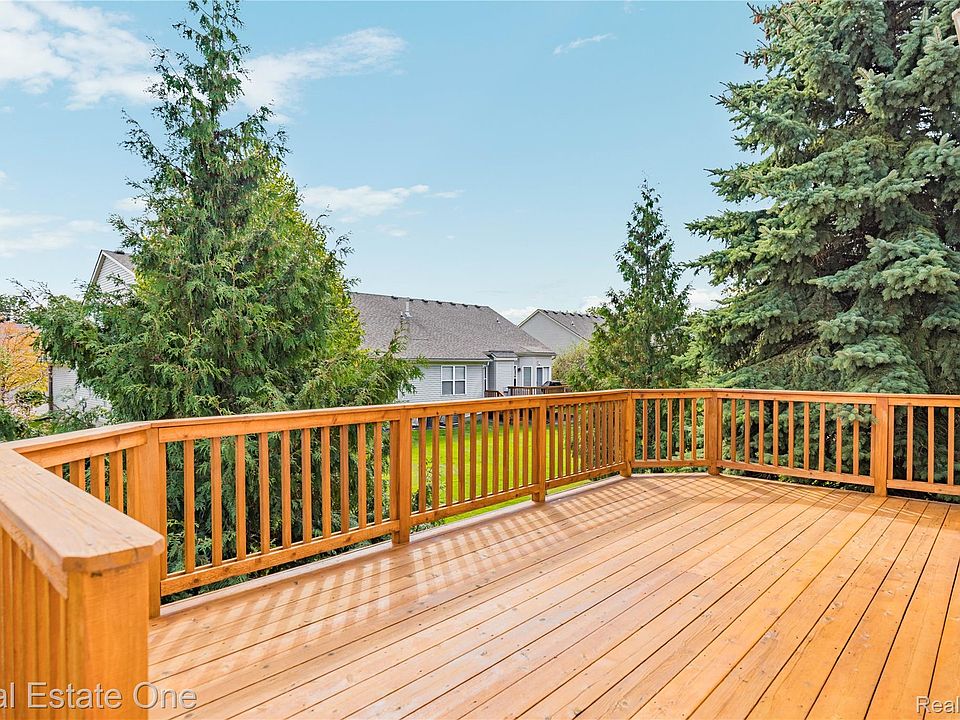830 Woodhaven Dr, photo 22