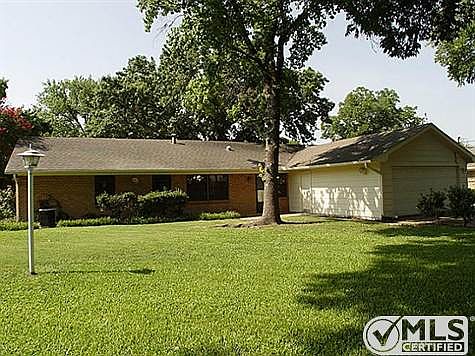 2nd image of 3321 Galahad Dr