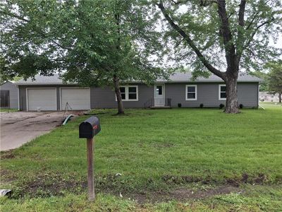715 E Blackhawk St, Ottawa, KS, 66067