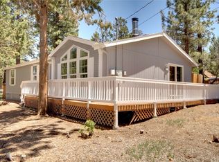 711 Sunset Ln, Sugarloaf, CA 92386