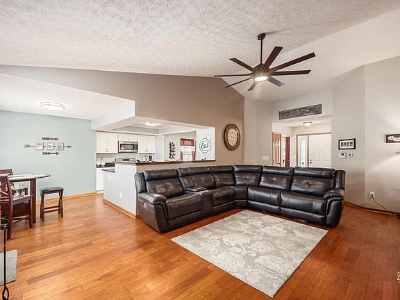 3rd image of 4763 Glencross Ct