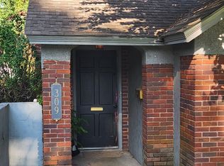 309 Ridgeway Dr, Little Rock, AR 72205