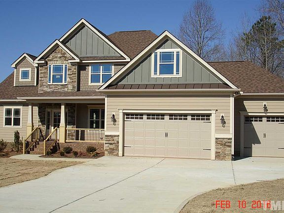 3rd image of 120 Club Hill Dr