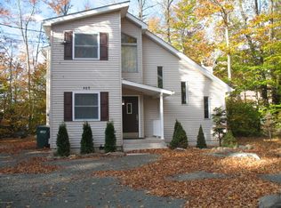 2603 Foxledge Dr, Tobyhanna, PA