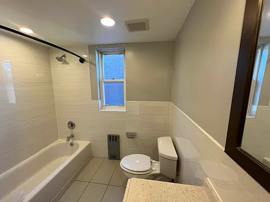 Rented by Capri Jet Realty Corp | media 8