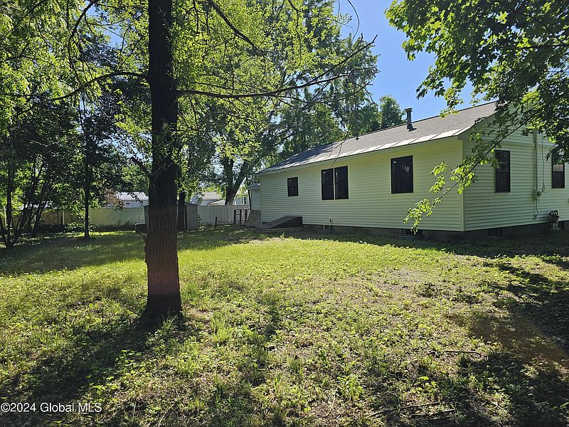 4th image of 1 Birch Lane
