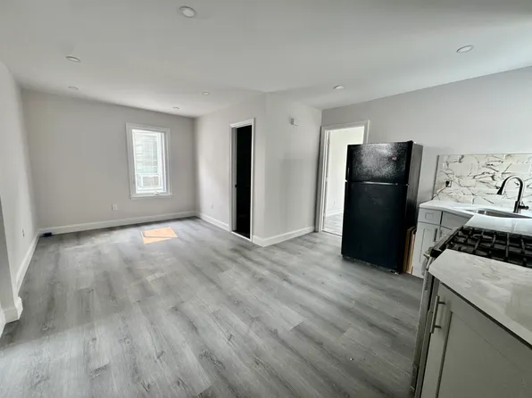 10 Lake Ave #2, Clifton, NJ 07011