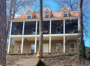 28 Walnut Ln, Deatsville, AL 36022