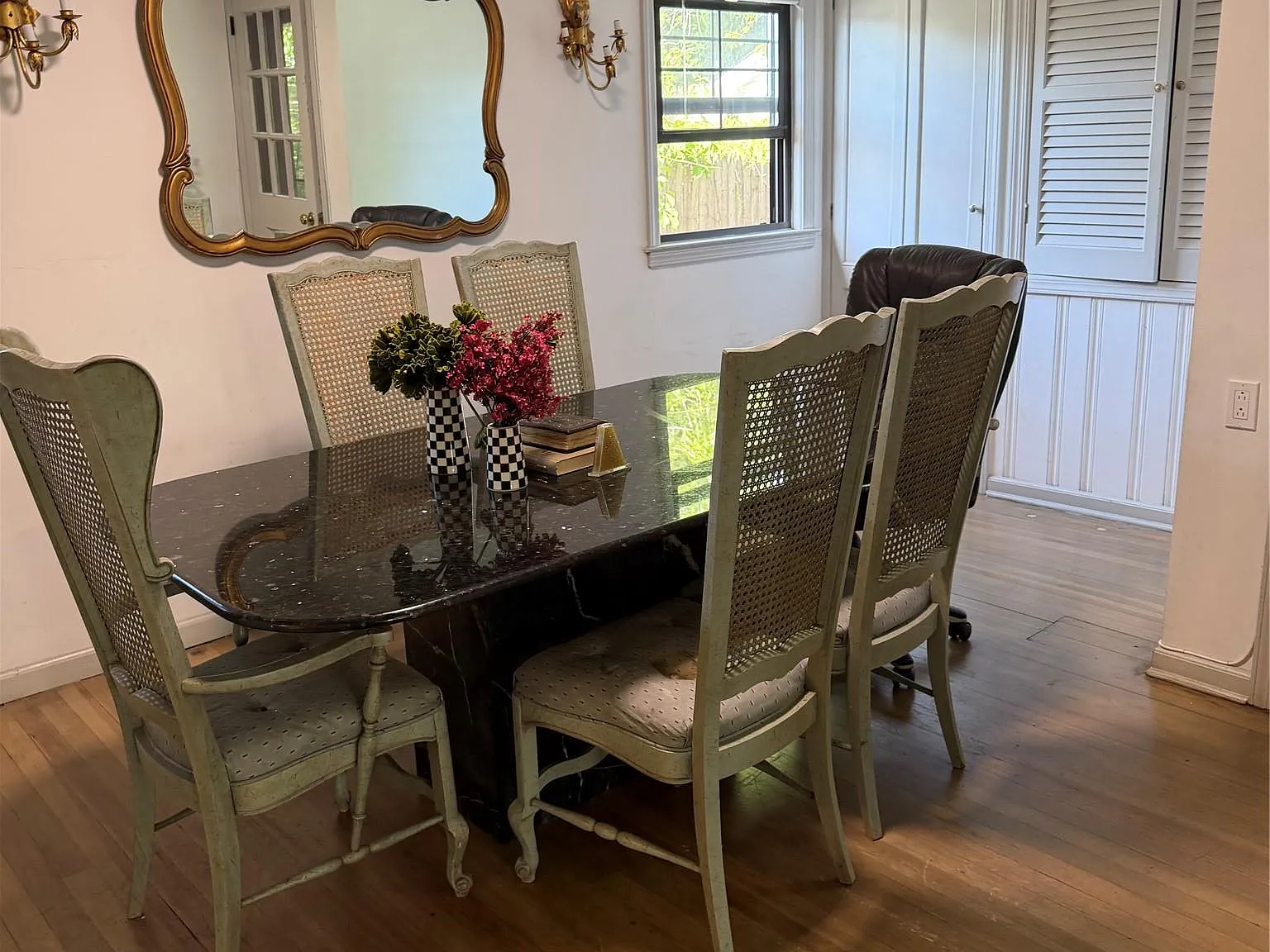 4 bed, 1.5 bath, 1333 sqft, $4,850 — Photo 3