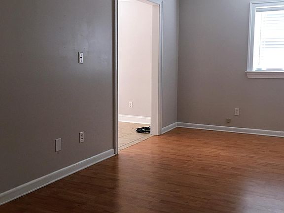 5th image of 105 Gull Harbor Dr