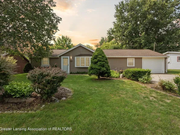 605 Cedarwood Dr, Dewitt, MI 48820