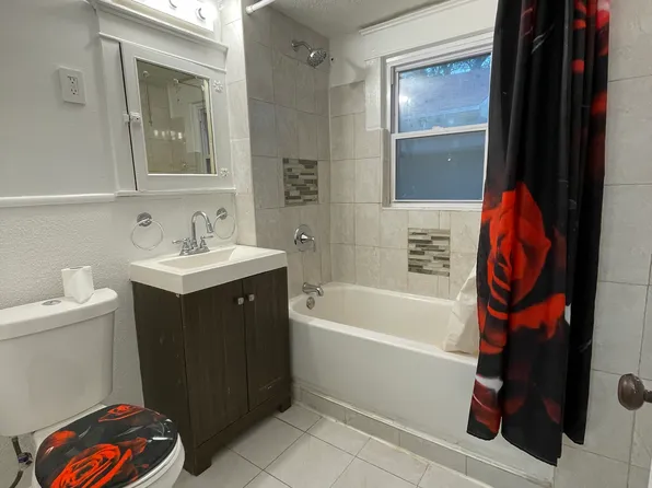 (undisclosed Address), Stony Brook, NY 11790