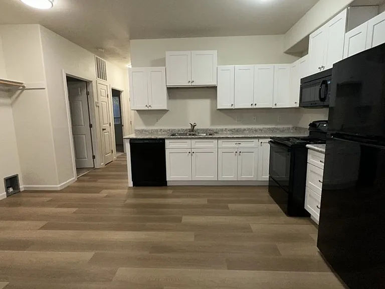 4475 Hamrick Rd — Photo 3