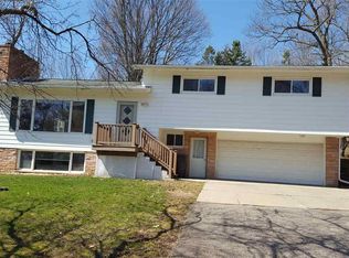 8102 Buttercup Rd, Wausau, WI 54401