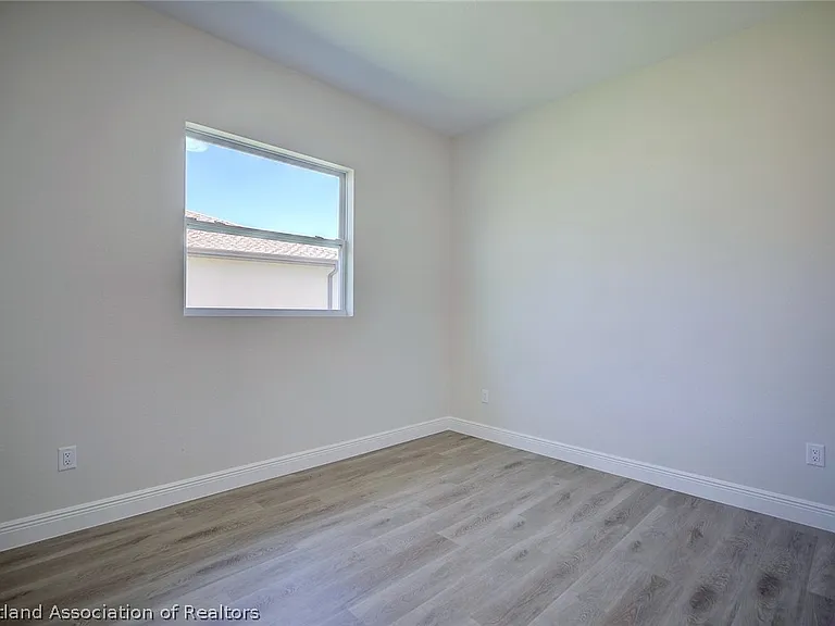 6416 Concord Dr — Photo 16