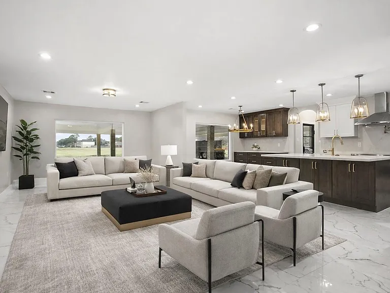4002 Dixie Farm Rd — Photo 5