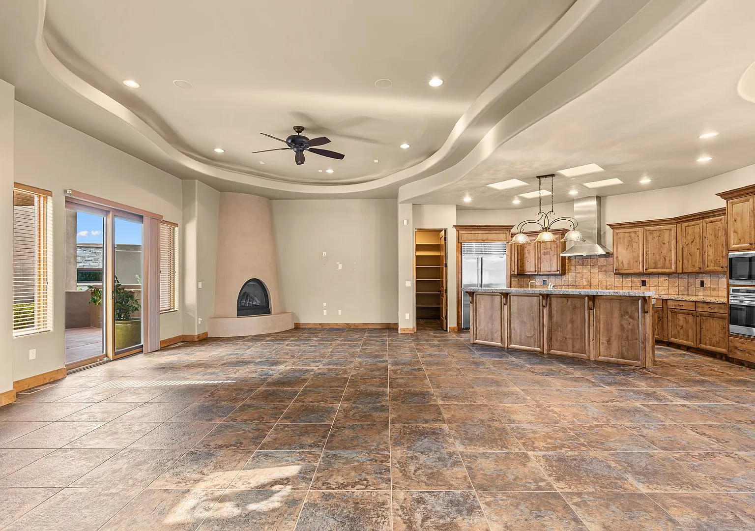 Beautiful Home in an Exclusive Gated Community — Photo 4